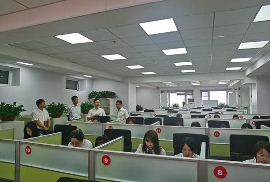 中国石化呼叫中心 油品与服务的空中桥梁